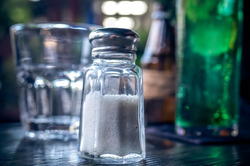 Cara menghilangkan ketombe secara alami - garam